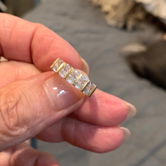 14 KT Gold weight 3.84 gr CZ - Picture 1 of 4